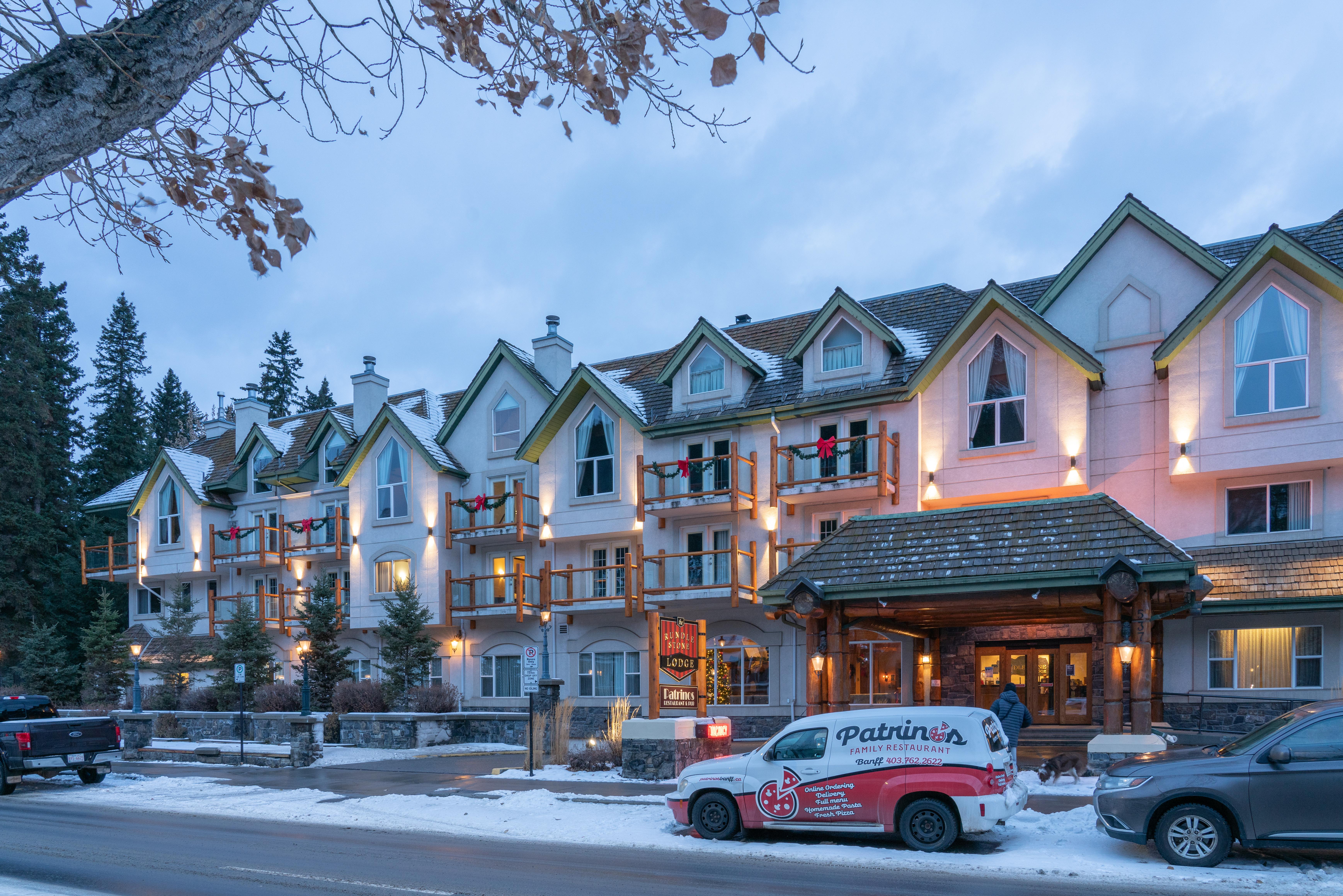 The Rundlestone Lodge Banff Exterior foto